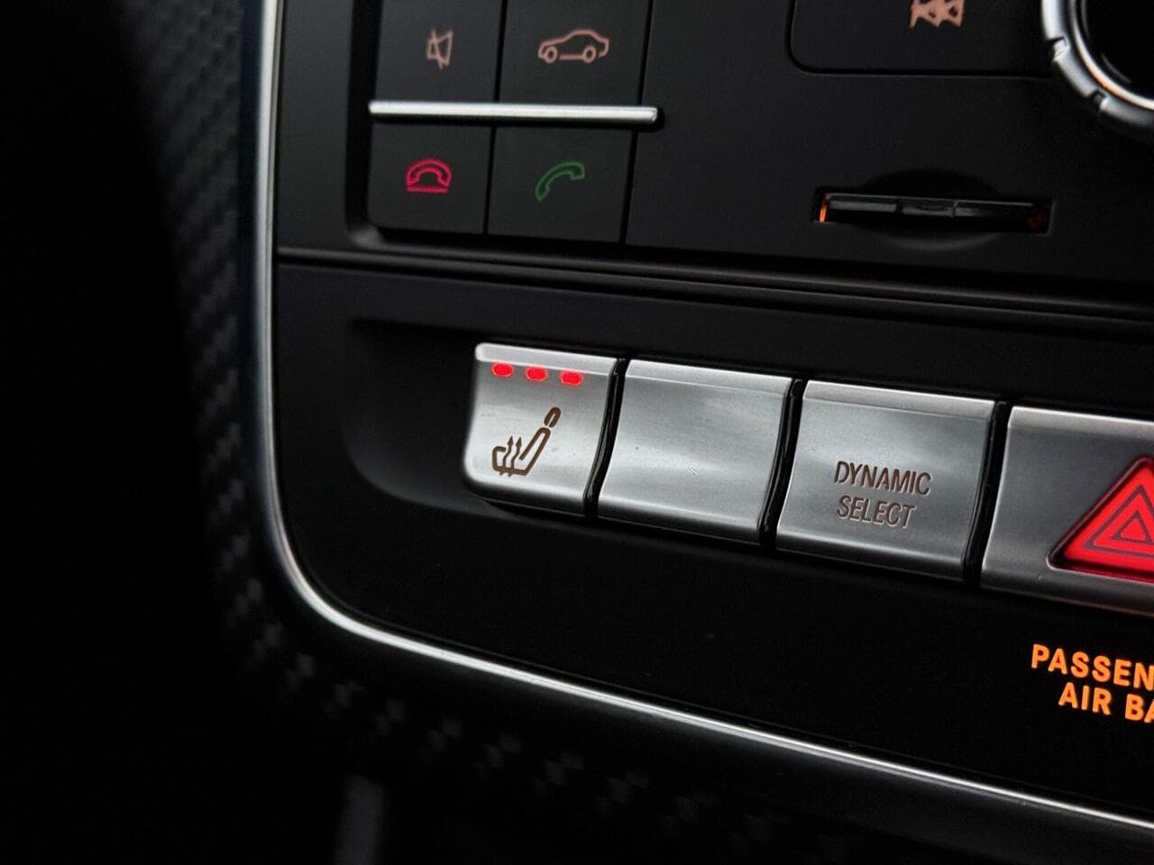 Mercedes-Benz A Class thumbnail Misc Controls