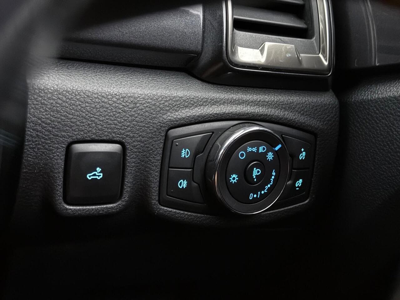 Ford Ranger thumbnail Misc Controls