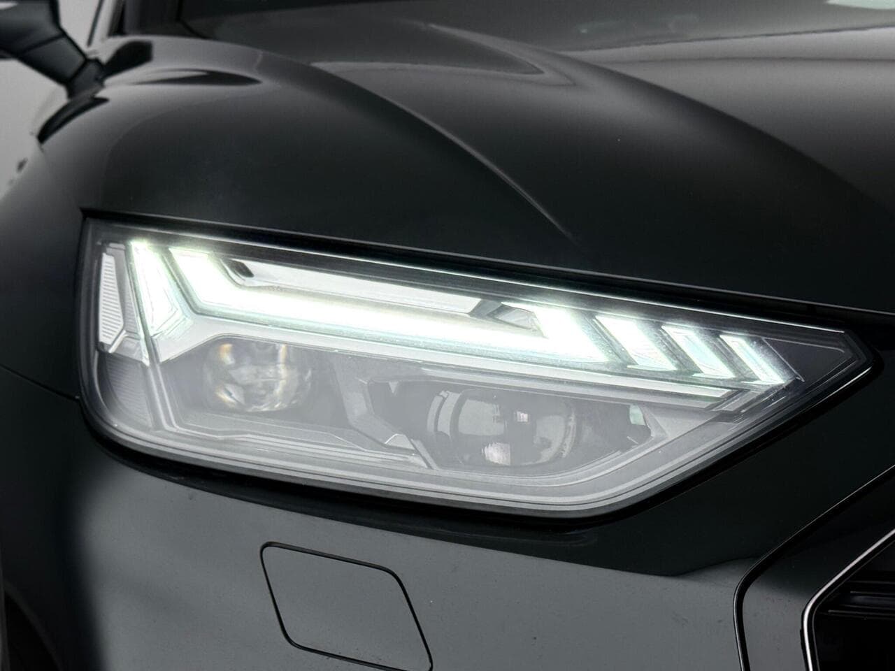 Audi Q5 thumbnail Lights Front