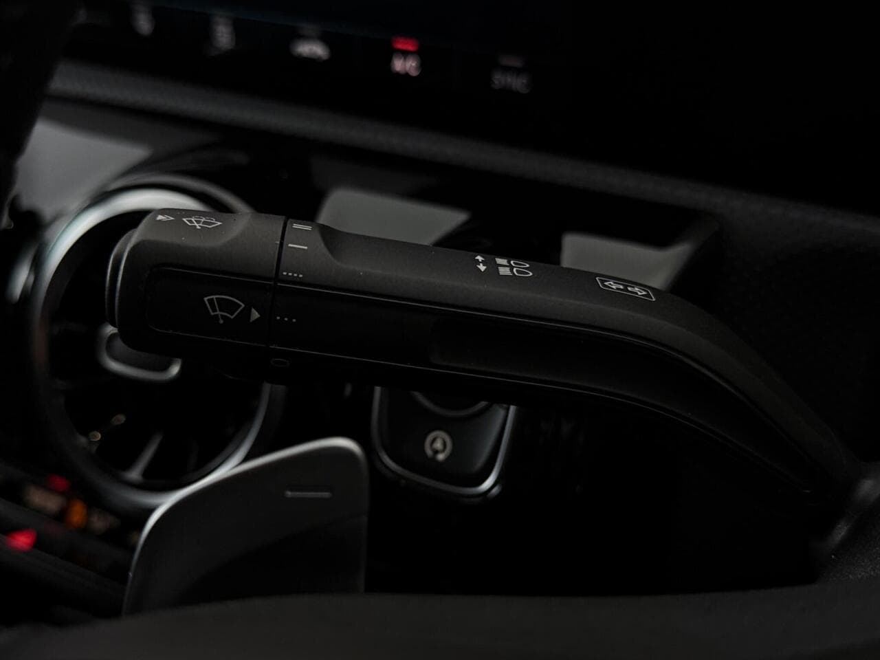 Mercedes-Benz CLA thumbnail Misc Controls