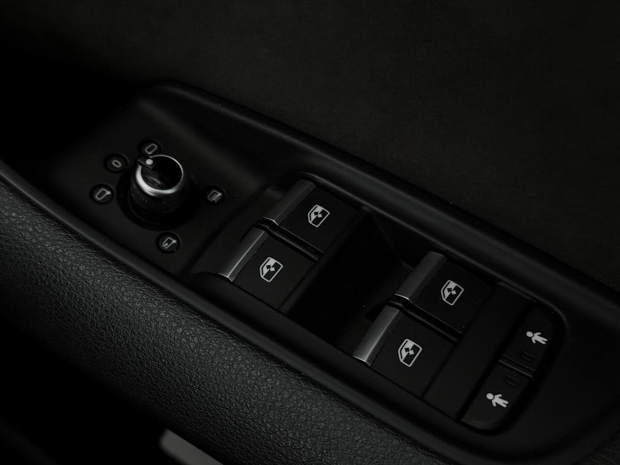 Audi Q7 thumbnail Misc Controls