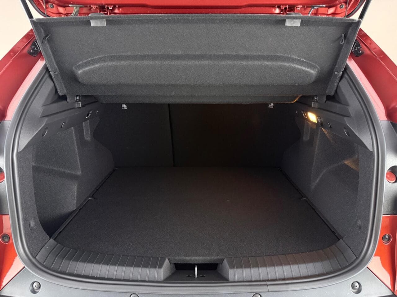 Dacia Duster thumbnail Boot
