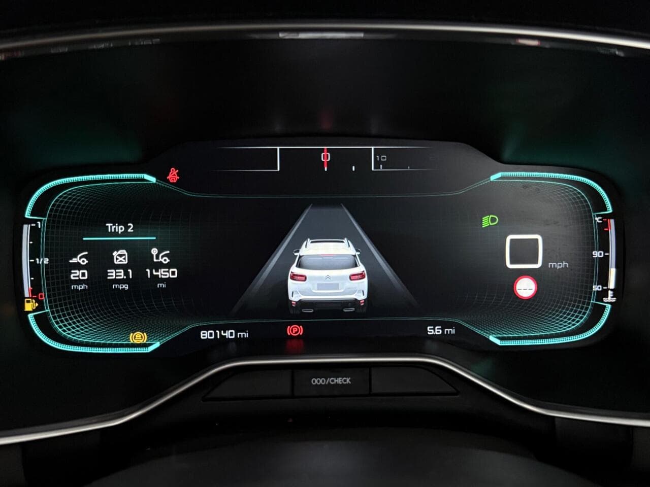 Citroen C5 Aircross thumbnail Driver Instruments