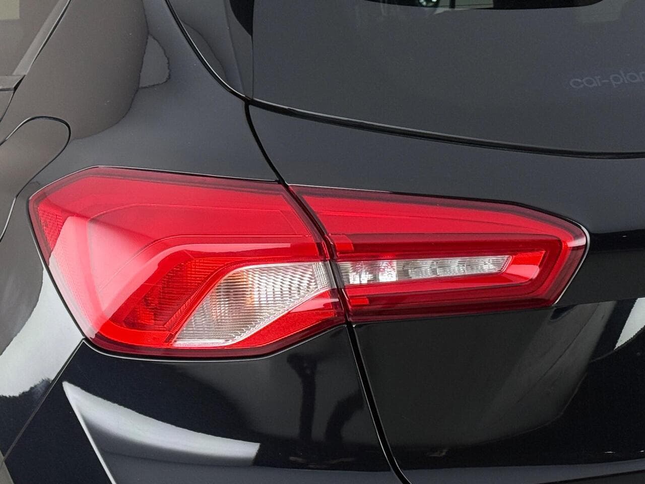 Ford Focus thumbnail Lights Rear