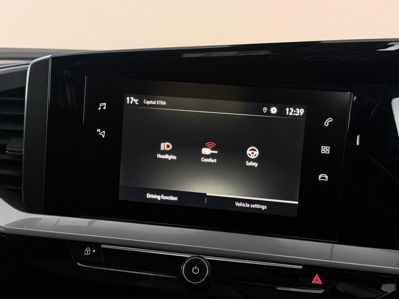 Vauxhall Mokka thumbnail Infotainment System