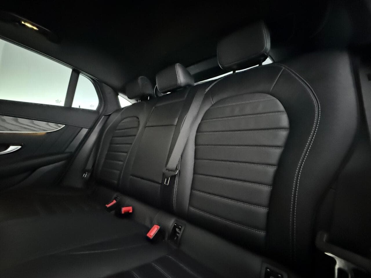 Mercedes-Benz GLC thumbnail Seats Rear
