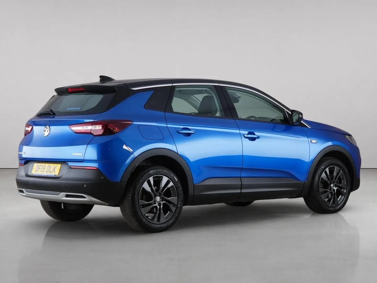 Vauxhall Grandland X thumbnail Rear Right