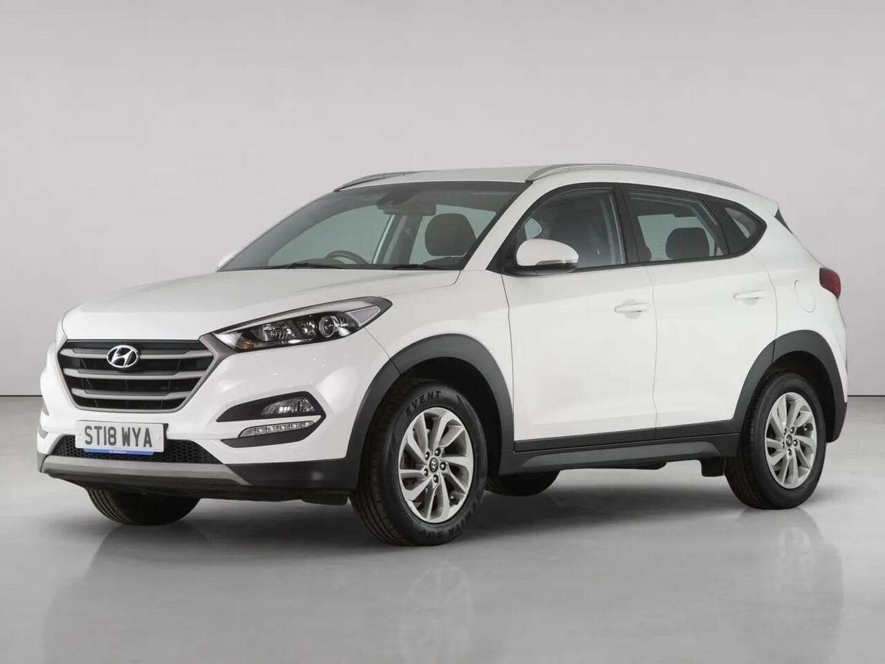 Hyundai TUCSON thumbnail Front Left