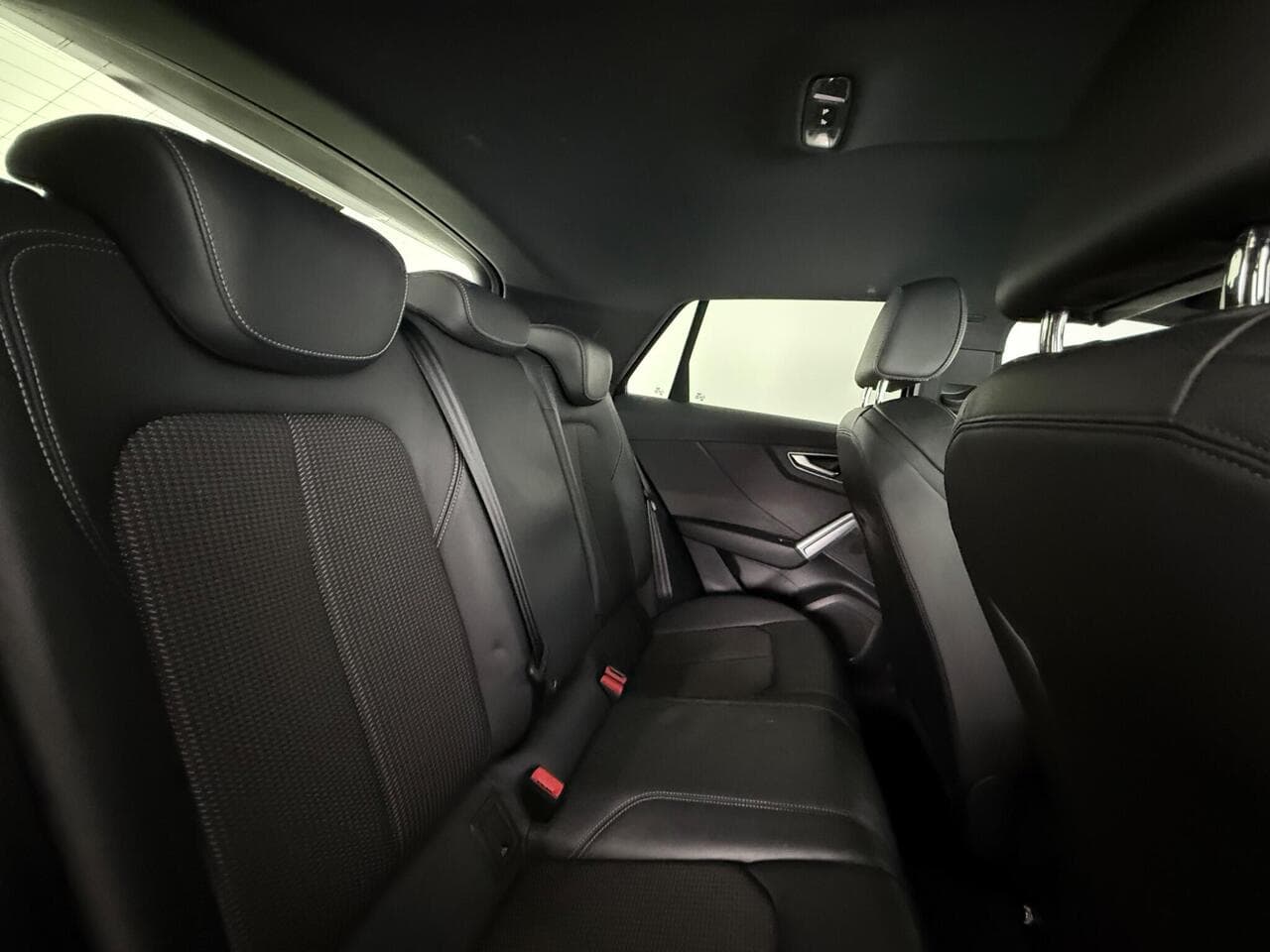 Audi Q2 thumbnail Seats Rear