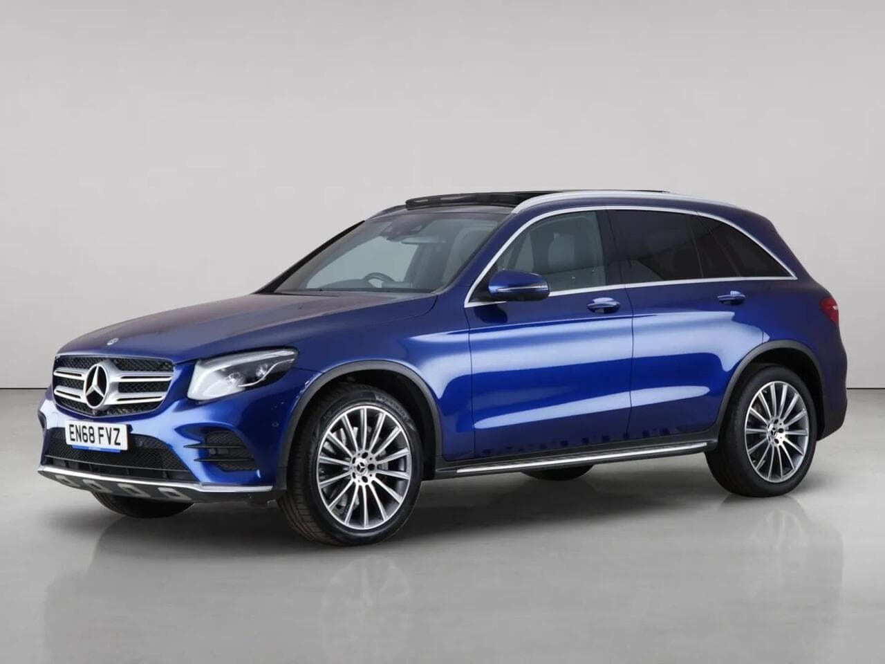 Mercedes-Benz GLC thumbnail Front Left