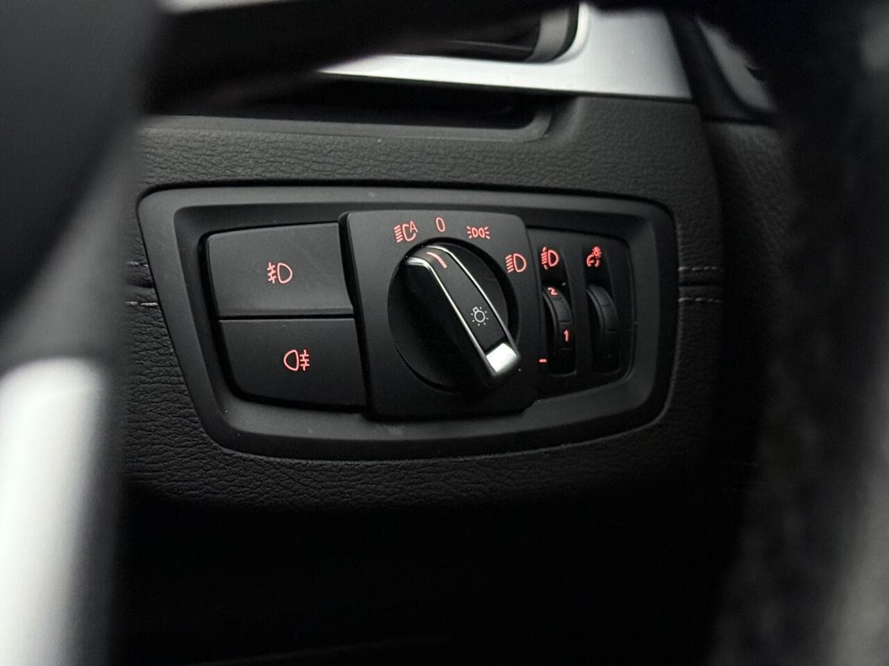 BMW X1 thumbnail Misc Controls