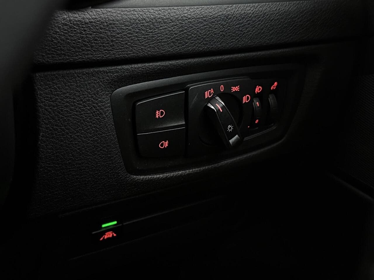 BMW 2 Series thumbnail Misc Controls