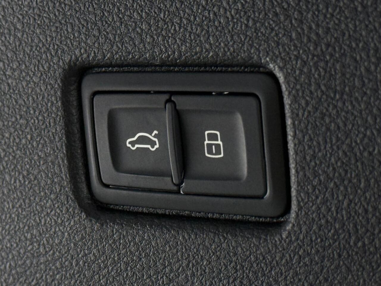 Audi Q5 thumbnail Misc Controls