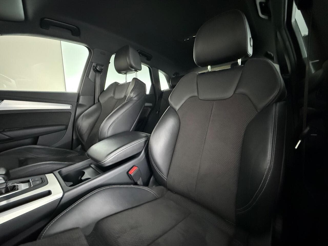 Audi Q5 thumbnail Seat Front Passenger