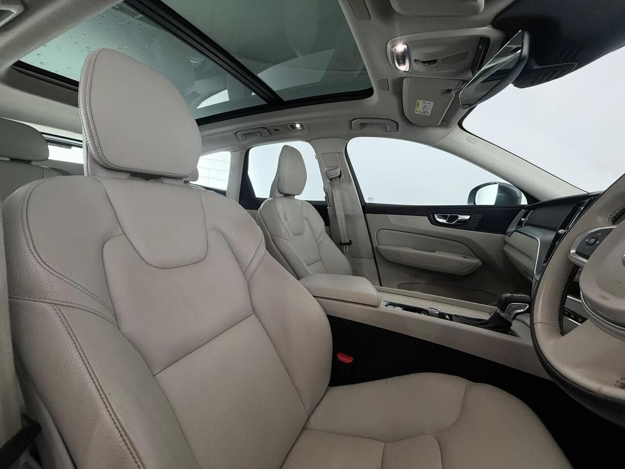 Volvo XC60 thumbnail Seat Driver
