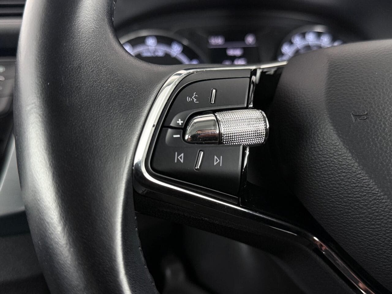 Skoda Fabia thumbnail Misc Controls