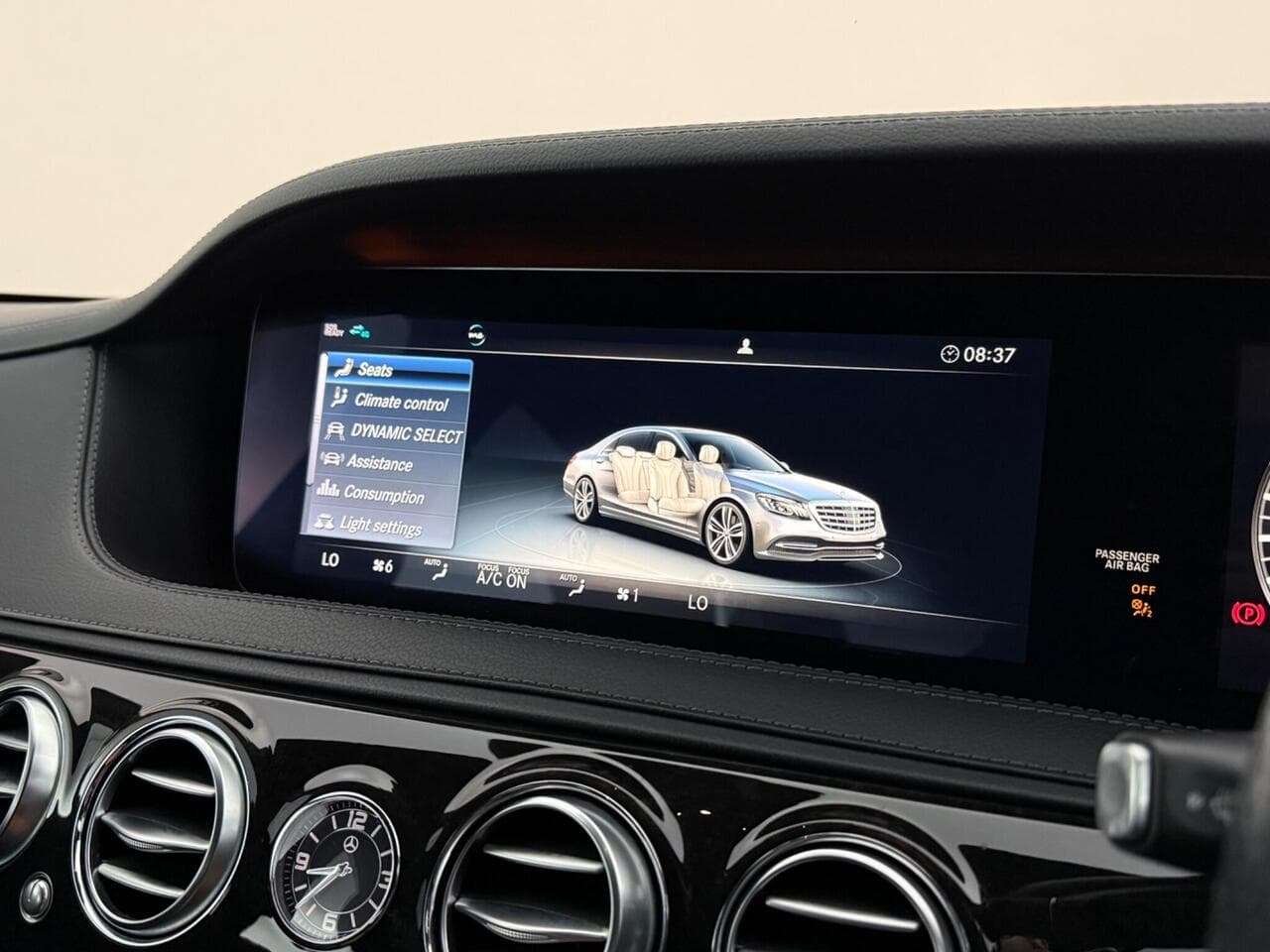 Mercedes-Benz S Class thumbnail Infotainment System