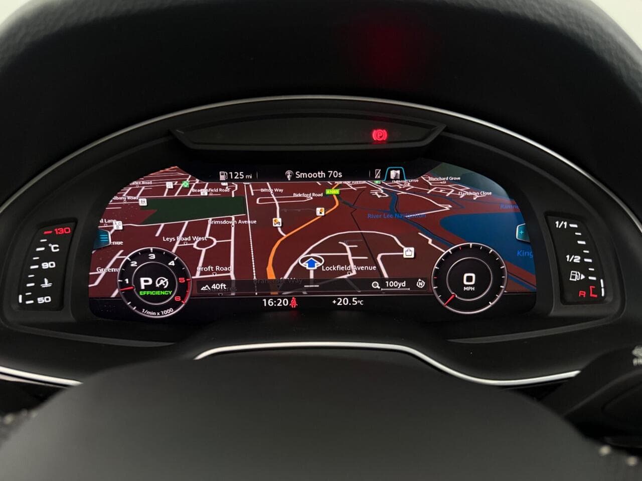 Audi Q7 thumbnail Driver Instruments