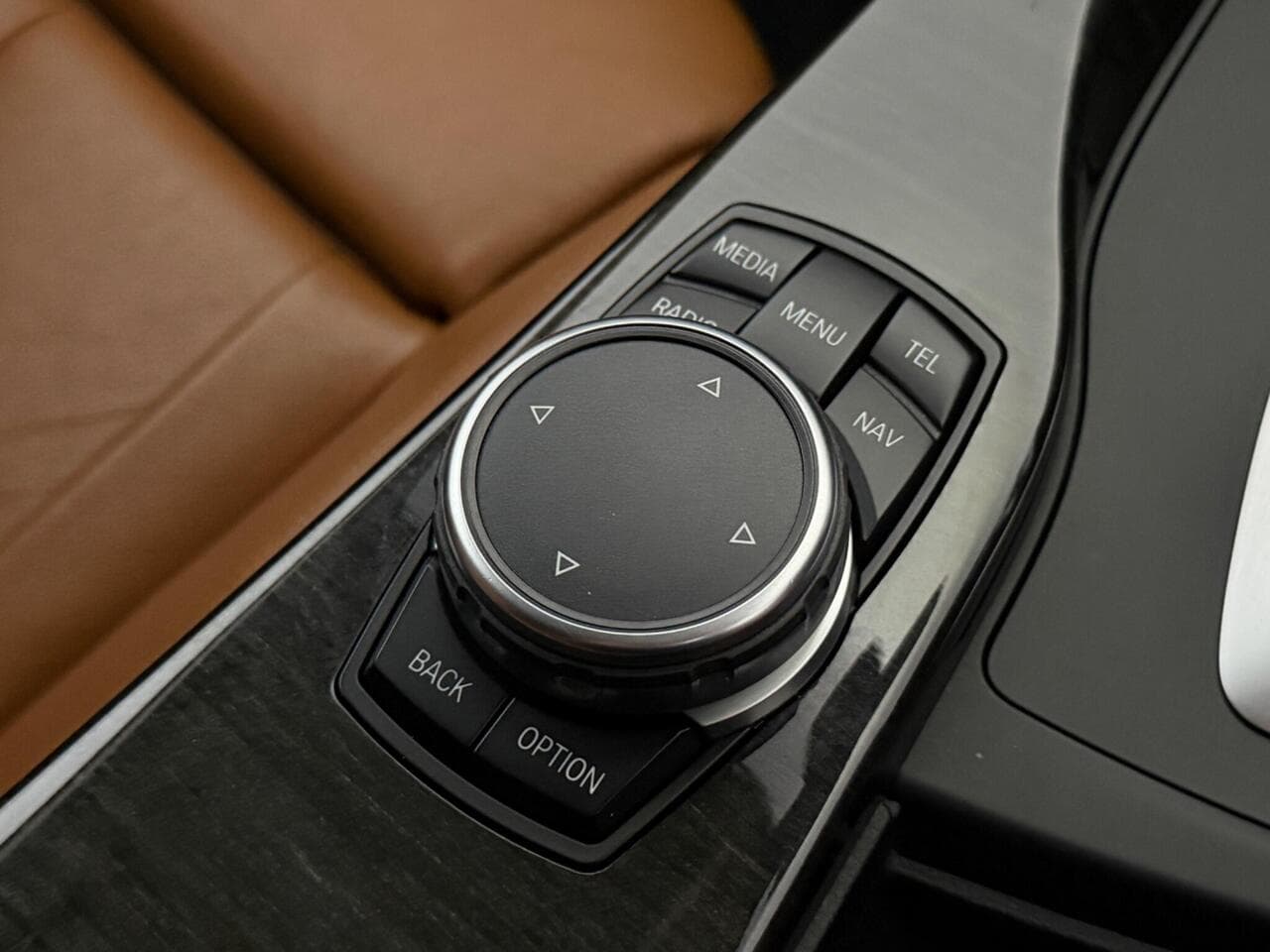 BMW 4 Series Gran Coupe thumbnail Misc Controls