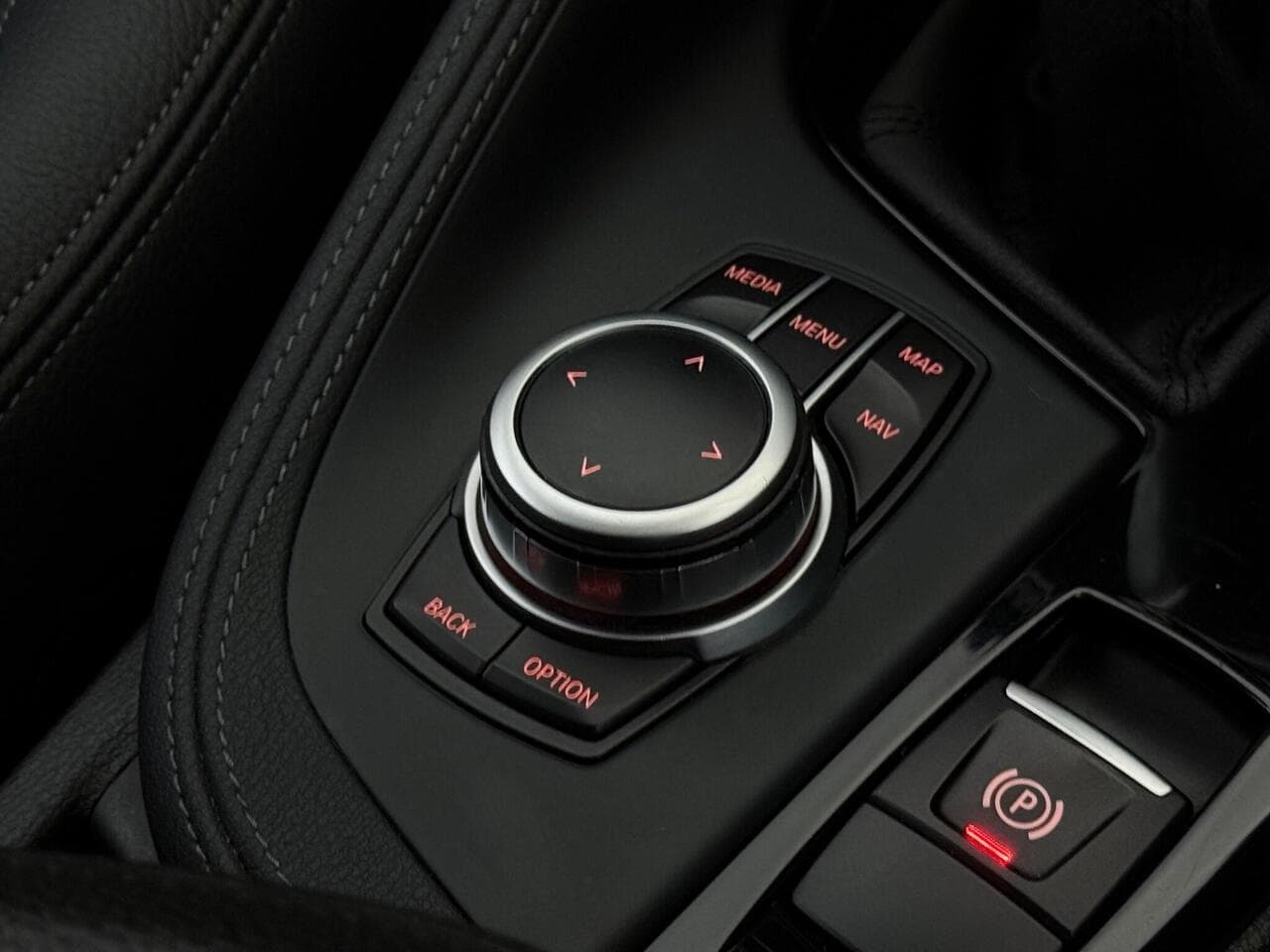 BMW X1 thumbnail Misc Controls