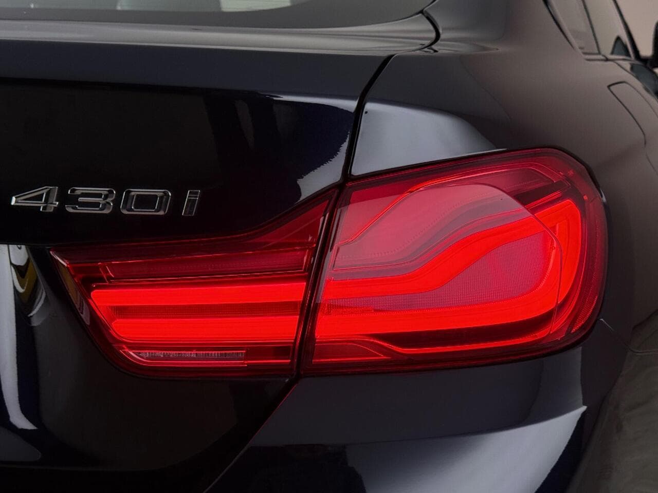 BMW 4 Series Gran Coupe thumbnail Lights Rear