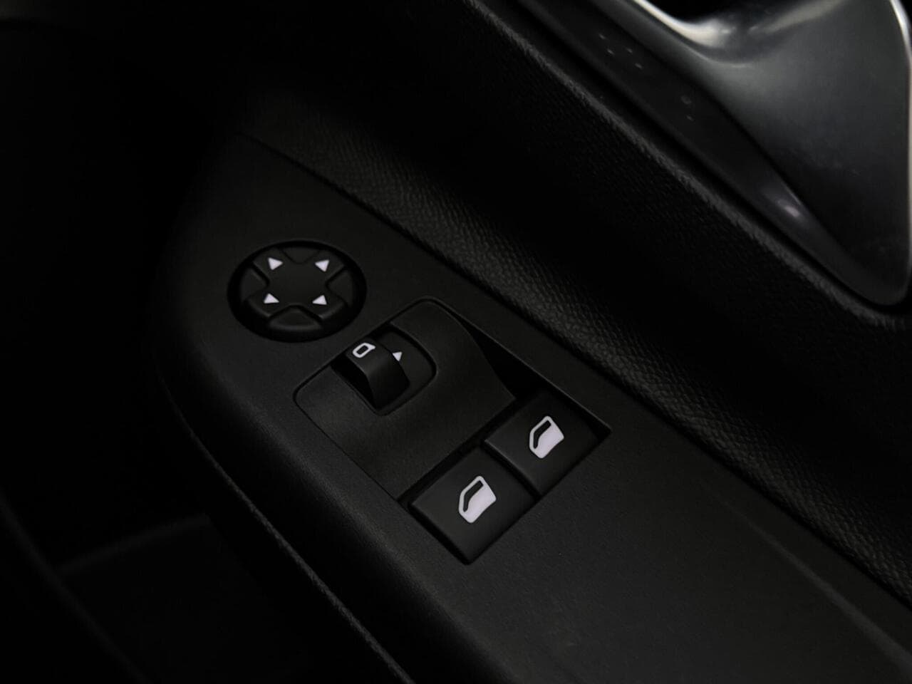 Vauxhall Corsa thumbnail Misc Controls