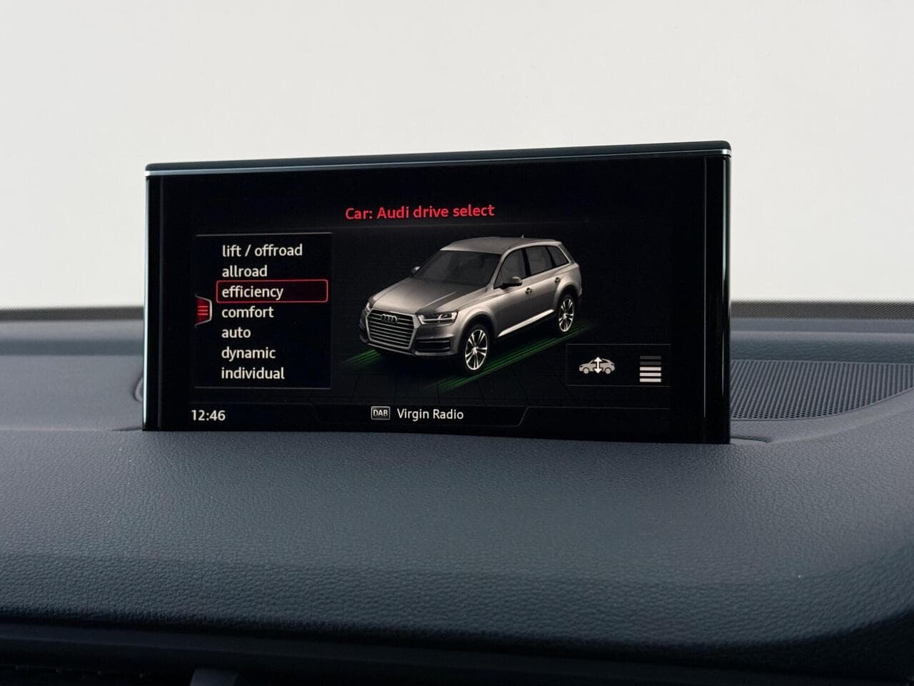 Audi Q7 thumbnail Infotainment System
