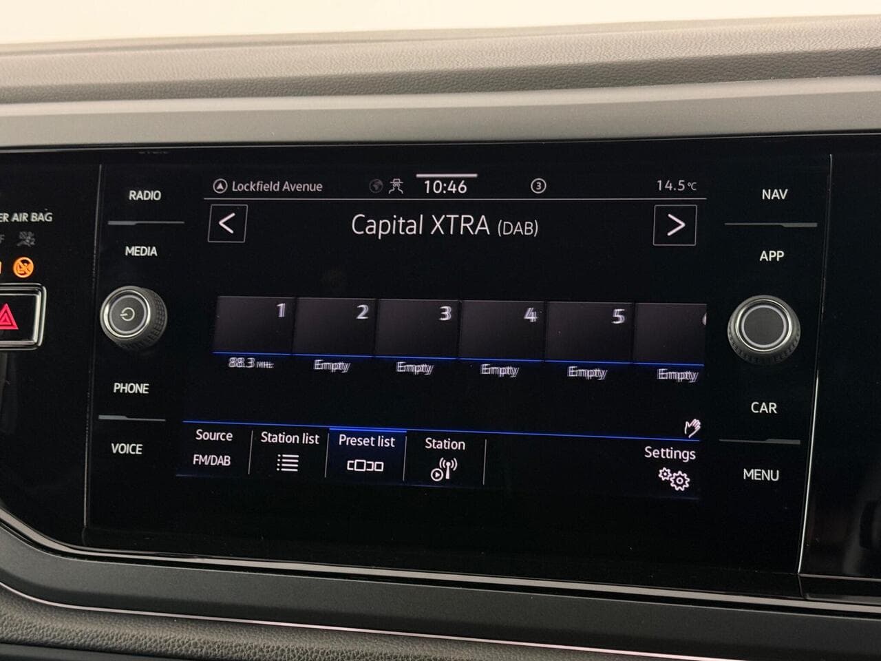 Volkswagen Polo thumbnail Infotainment System