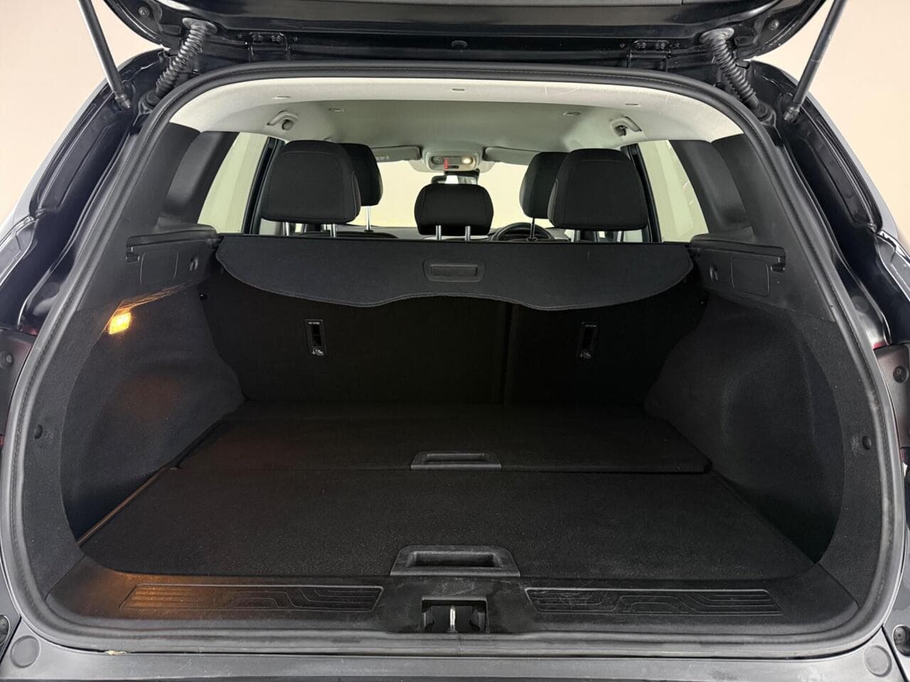 Renault Kadjar thumbnail Boot