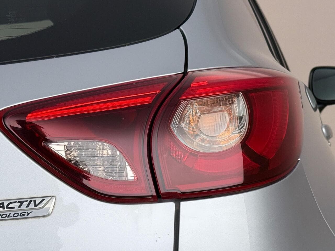 Mazda CX-5 thumbnail Lights Rear