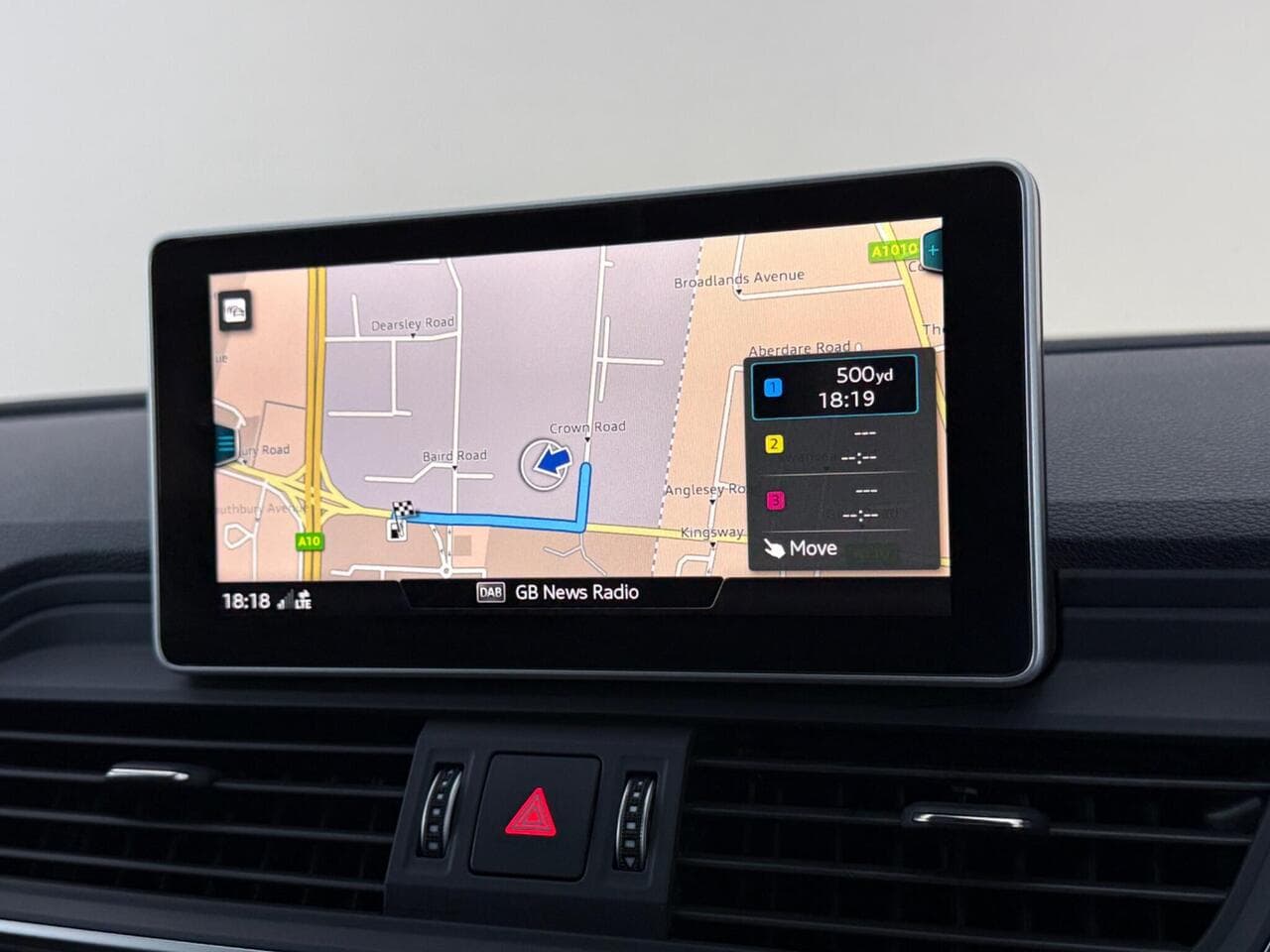 Audi Q5 thumbnail Infotainment System