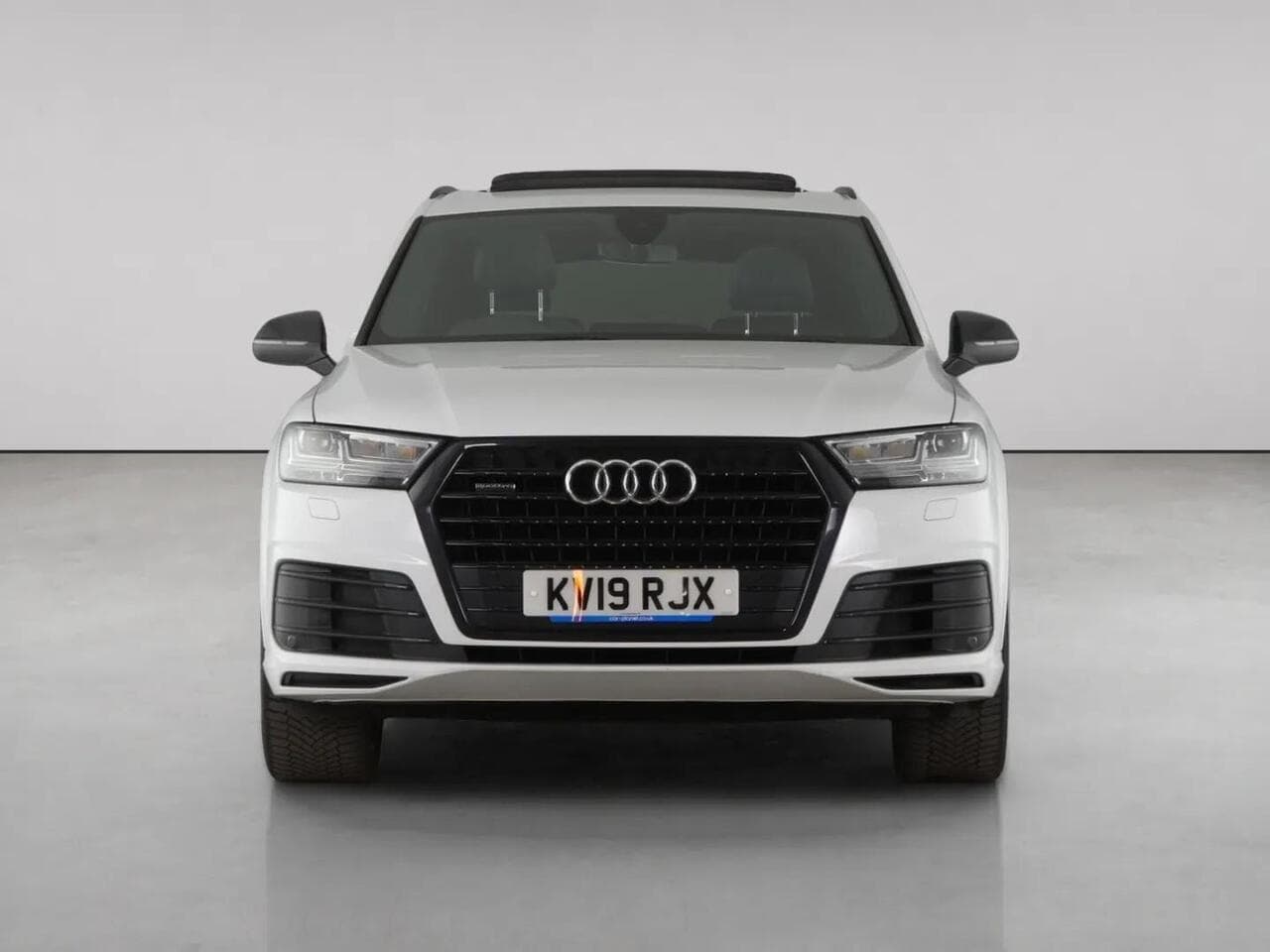 Audi Q7 thumbnail Front