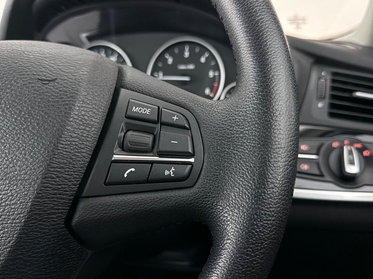 BMW X3 thumbnail Misc Controls