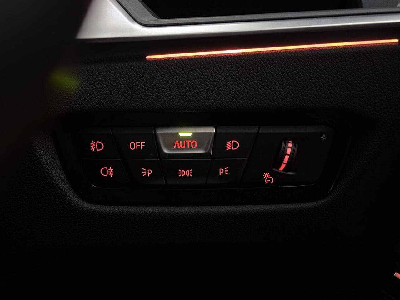 BMW 3 Series thumbnail Misc Controls