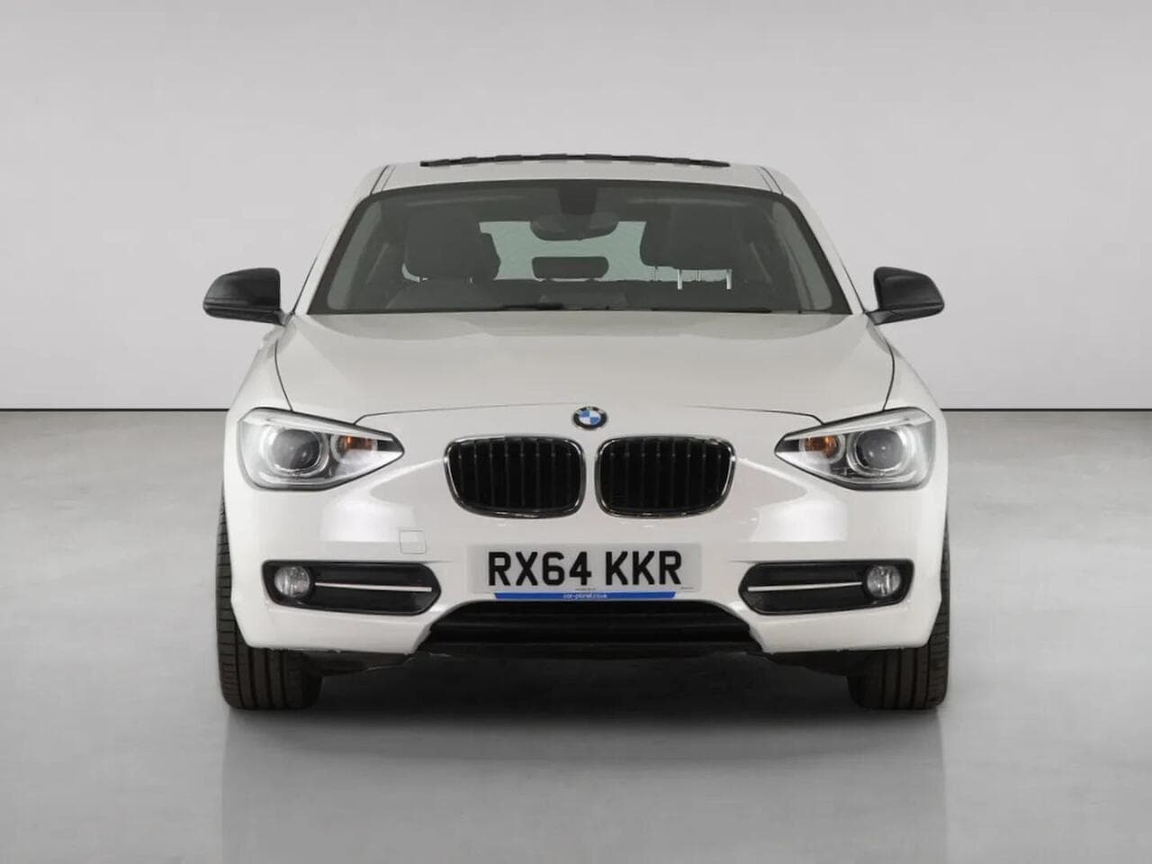 BMW 1 Series thumbnail Front