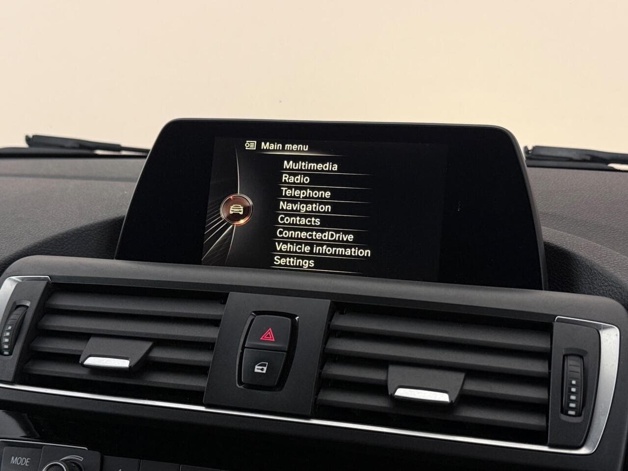 BMW 1 Series thumbnail Infotainment System