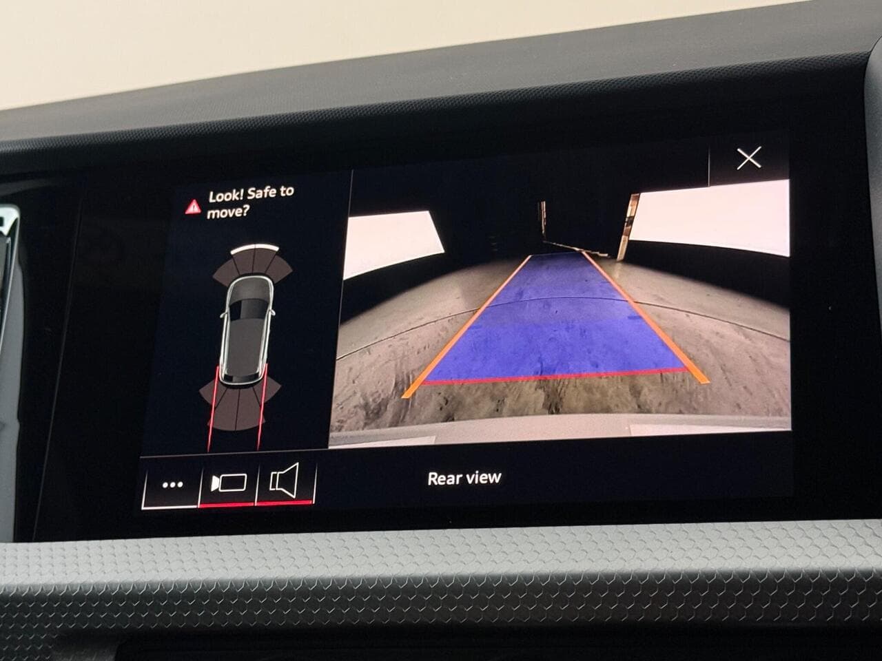 Audi A1 thumbnail Infotainment System