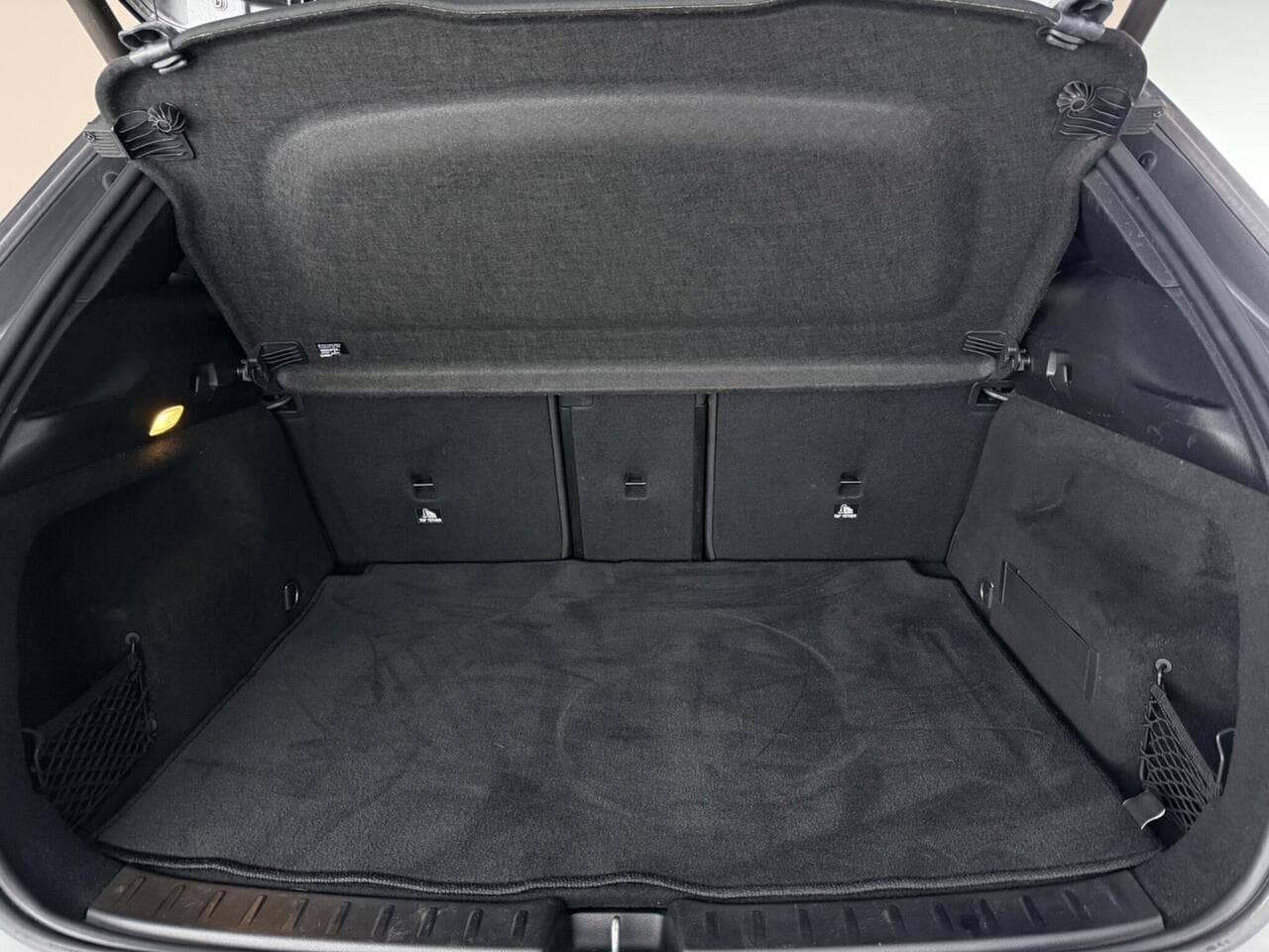 Mercedes-Benz EQA thumbnail Boot