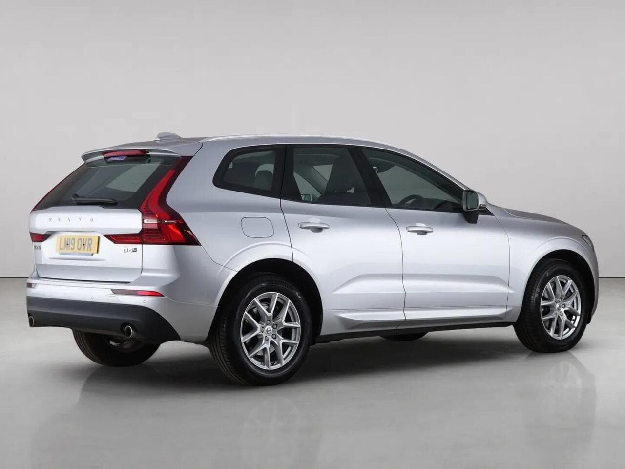 Volvo XC60 thumbnail Rear Right