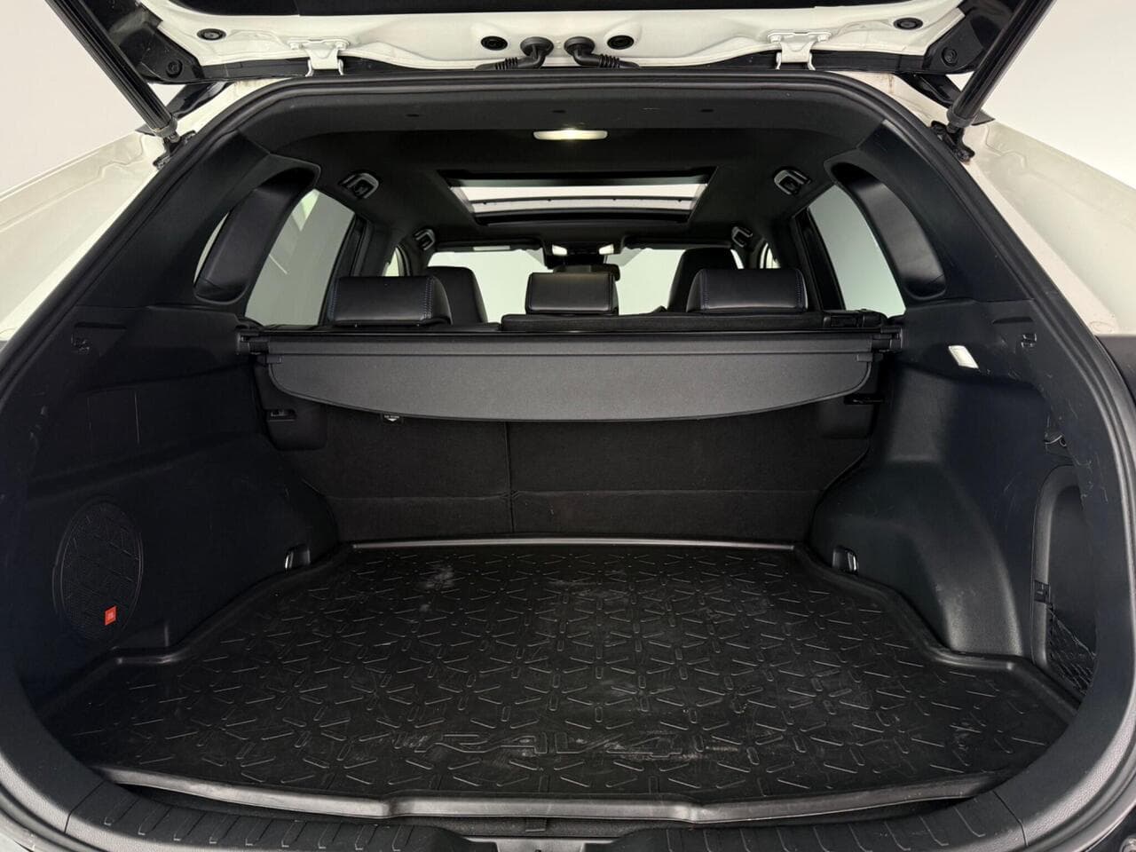Toyota RAV4 thumbnail Boot