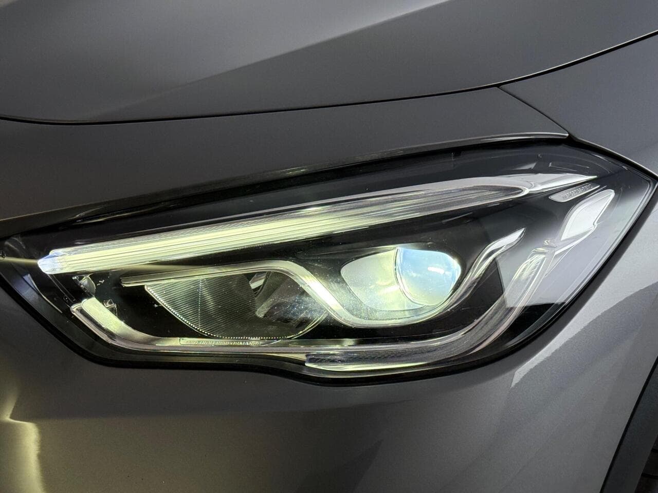Mercedes-Benz GLA thumbnail Lights Front
