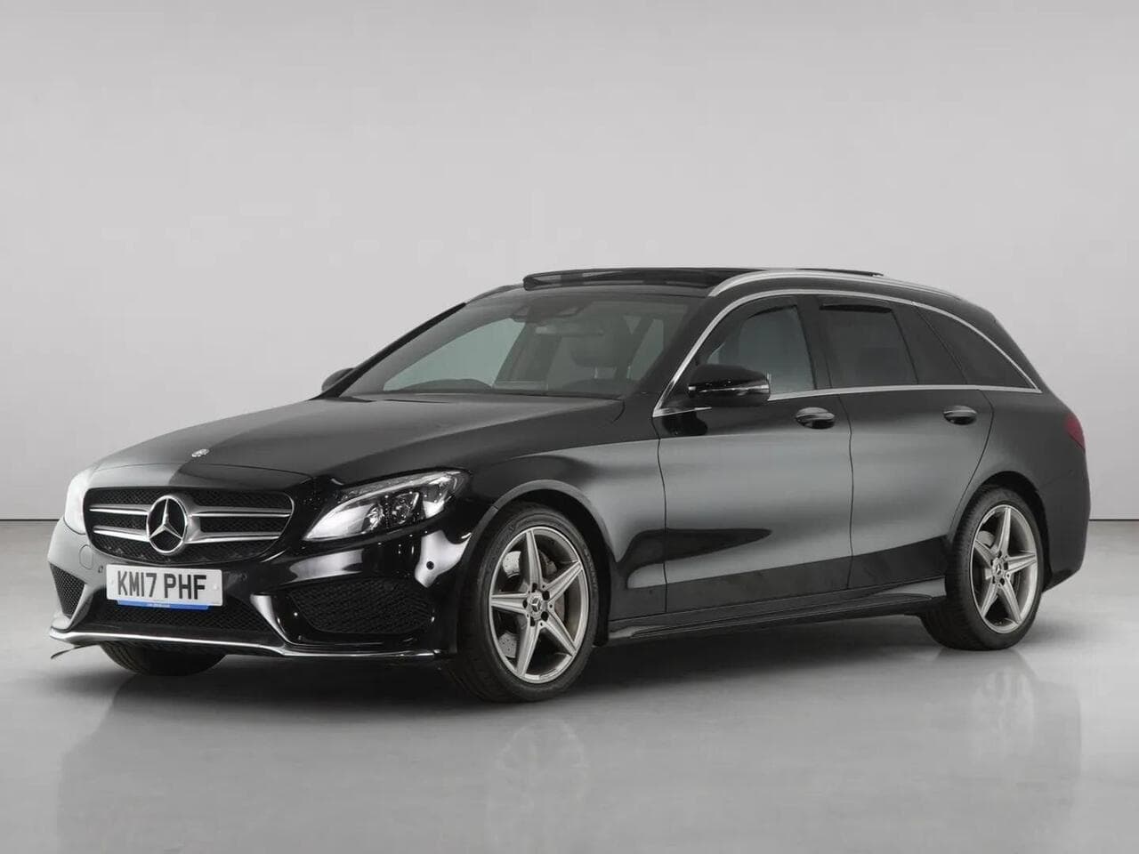 Mercedes-Benz C Class thumbnail Front Left