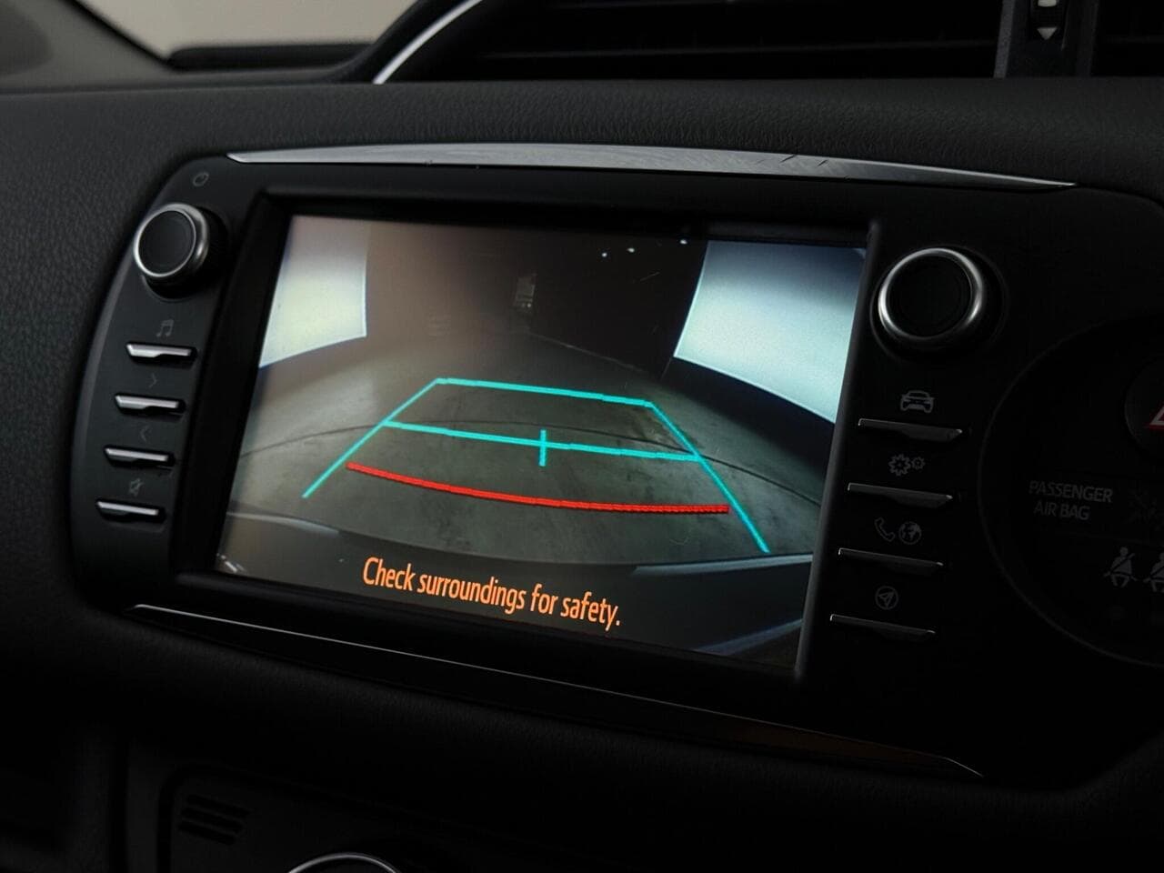 Toyota Yaris thumbnail Infotainment System