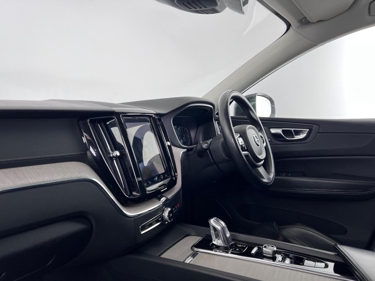 Volvo XC60 thumbnail Interior Front
