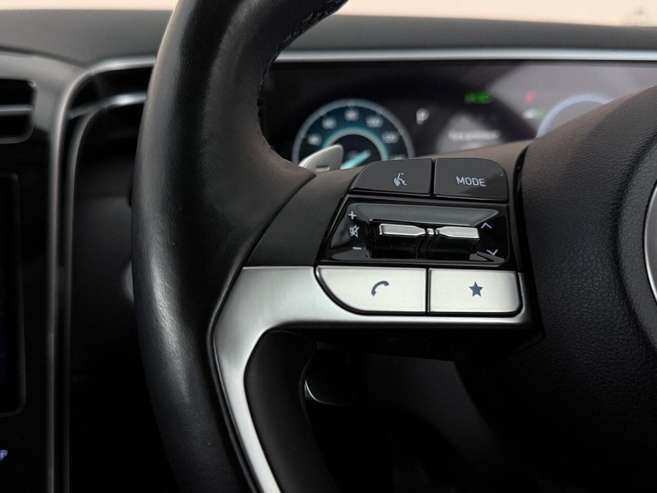 Hyundai TUCSON thumbnail Misc Controls
