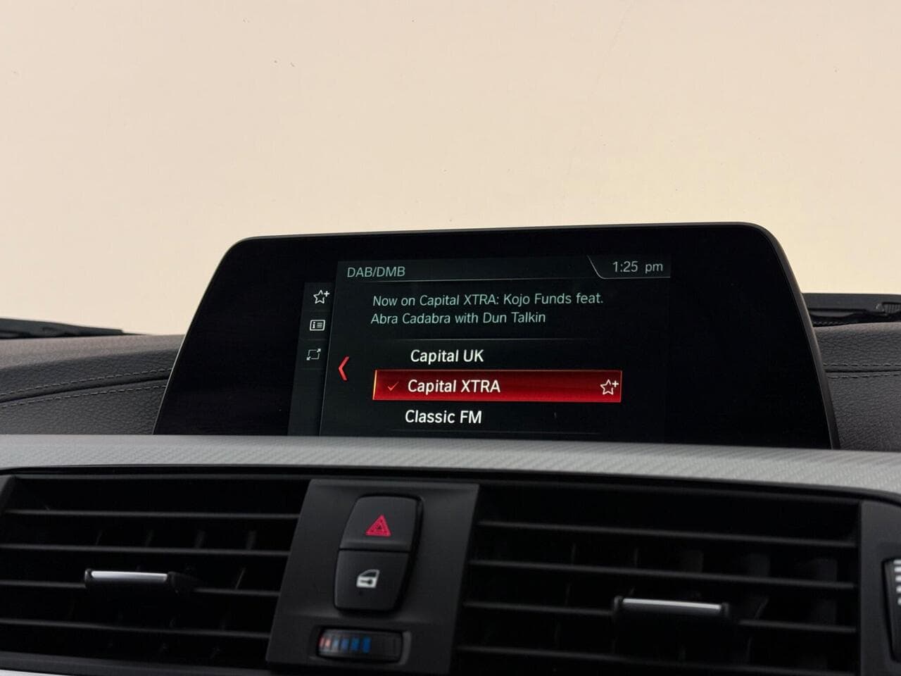 BMW 3 Series thumbnail Infotainment System