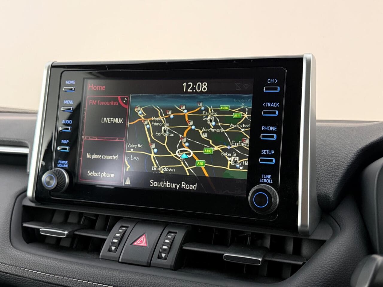 Toyota RAV4 thumbnail Infotainment System