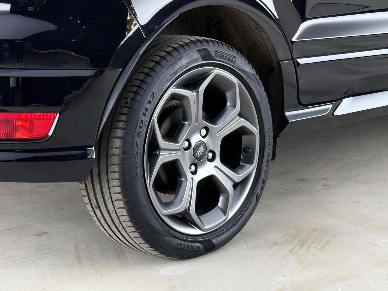 Ford EcoSport thumbnail Wheel