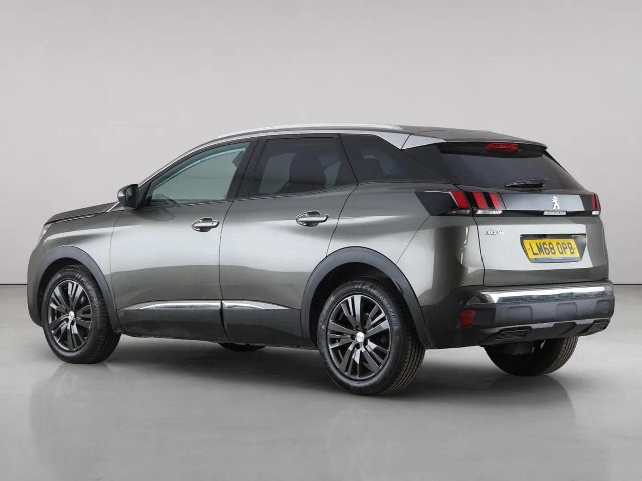 Peugeot 3008 thumbnail Rear Left
