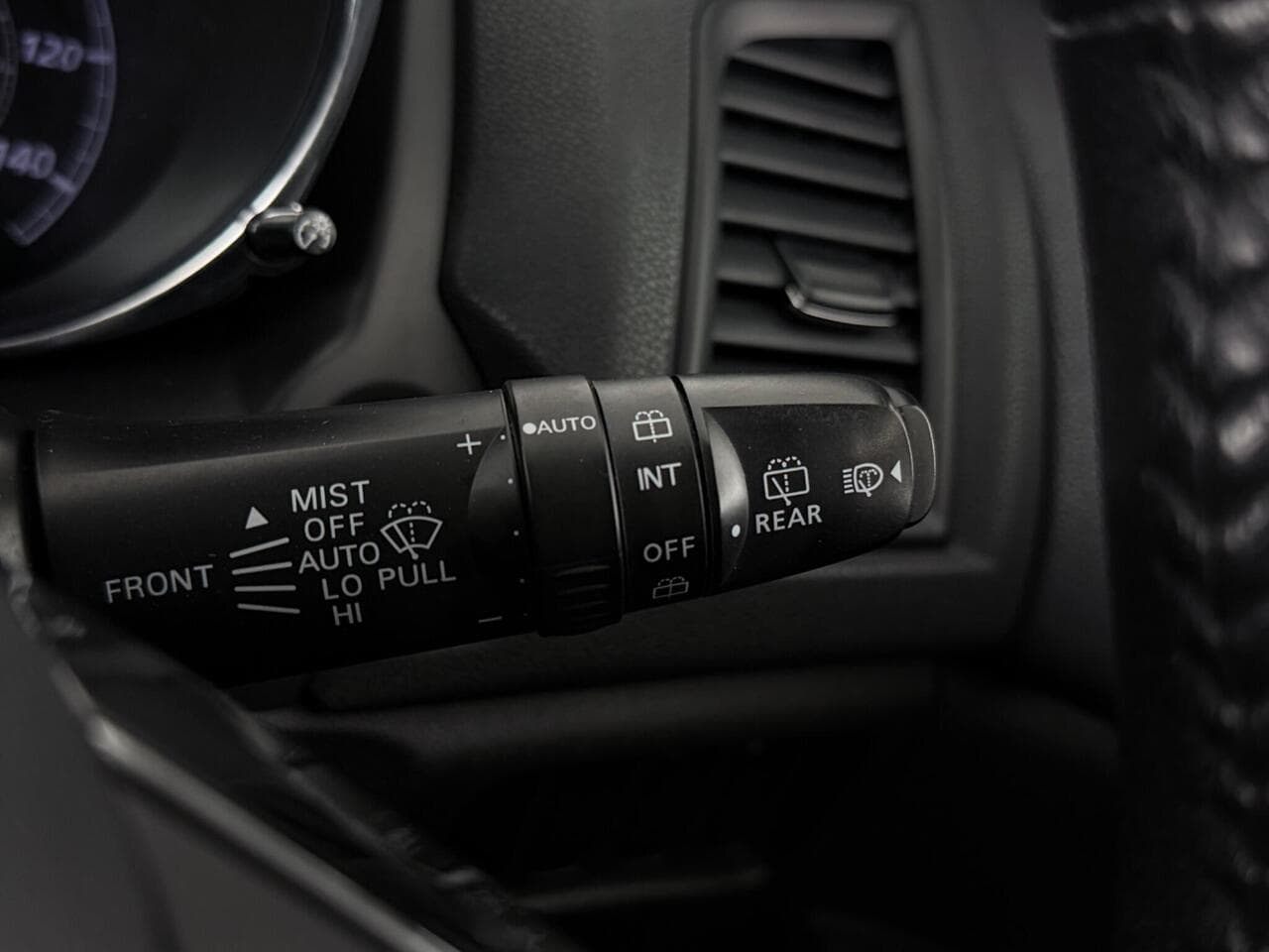Mitsubishi ASX thumbnail Misc Controls